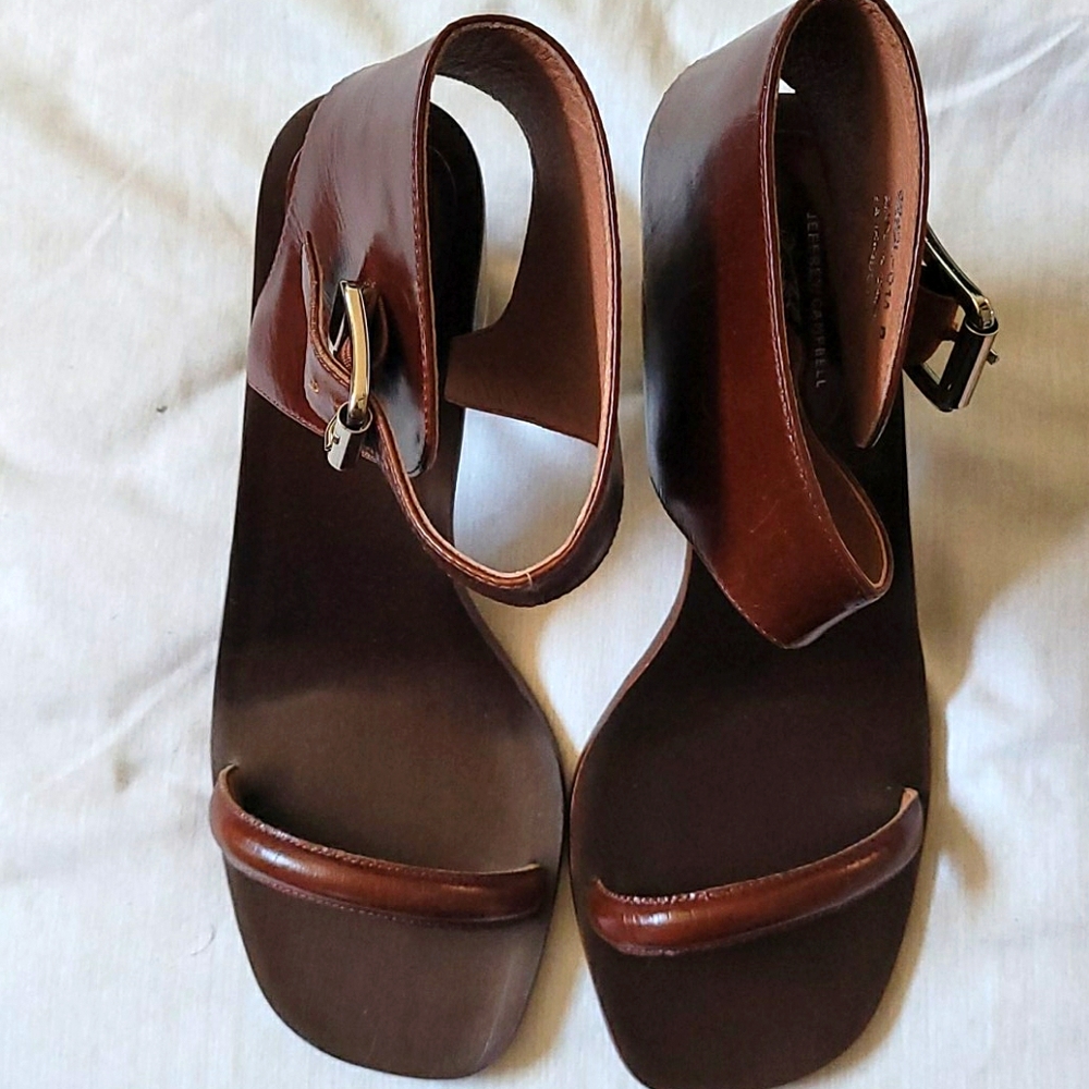 Sandal Never Worn